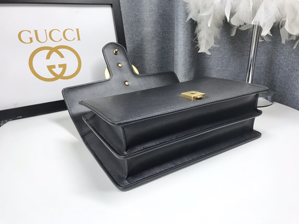 激安グッチバッグコピー角部分ディテール